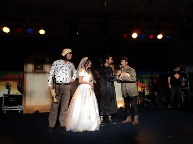 251391_112727055483872_2706748_n[1]