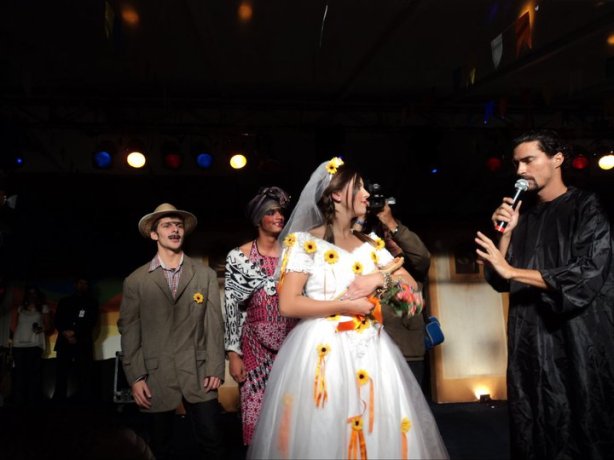 255084_112732442150000_4417552_n