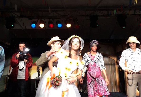 261857_112731025483475_4927736_n