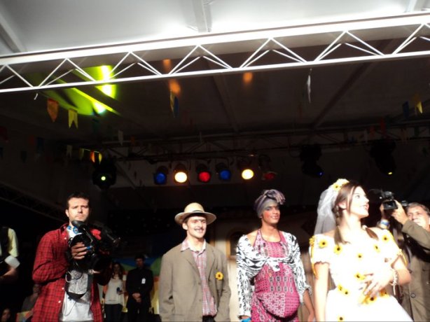 264644_112732965483281_7552787_n