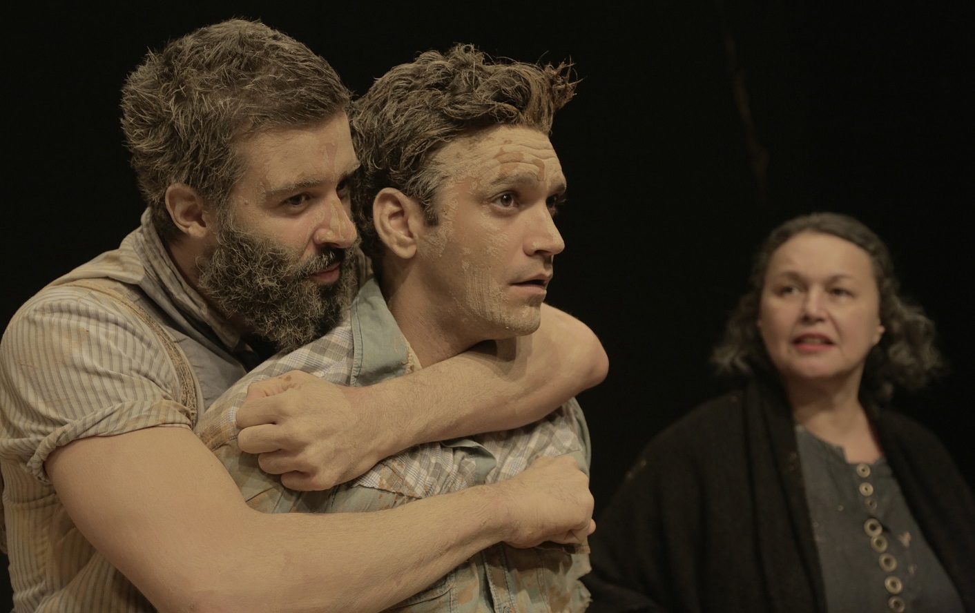 Gustavo-Vaz-Armando-Babaioff-e-Kelzy-Ecard_Tom-na-Fazenda_Crédito-José-Limongi